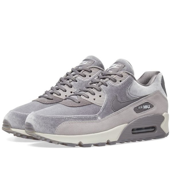 Purple Velvet Air Maxes, Womens S6